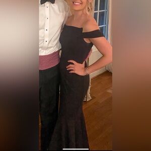 Xscape dress size 4, black formal dress